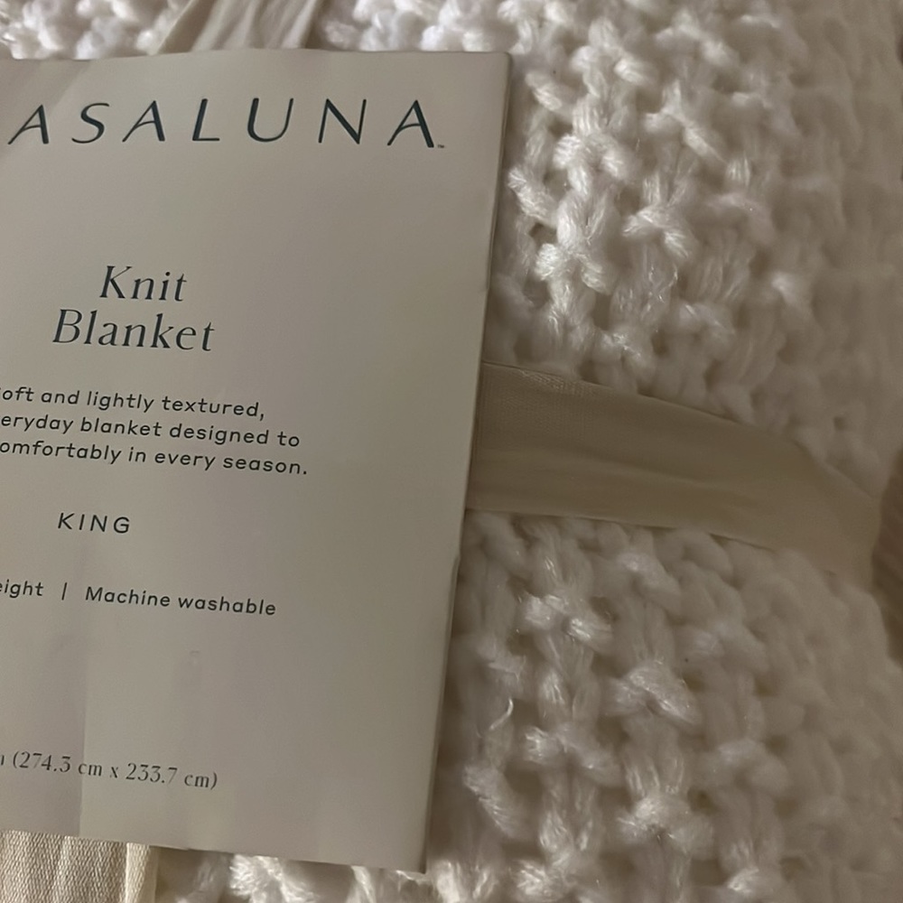 New KING knit blanket - Picture 5 of 5